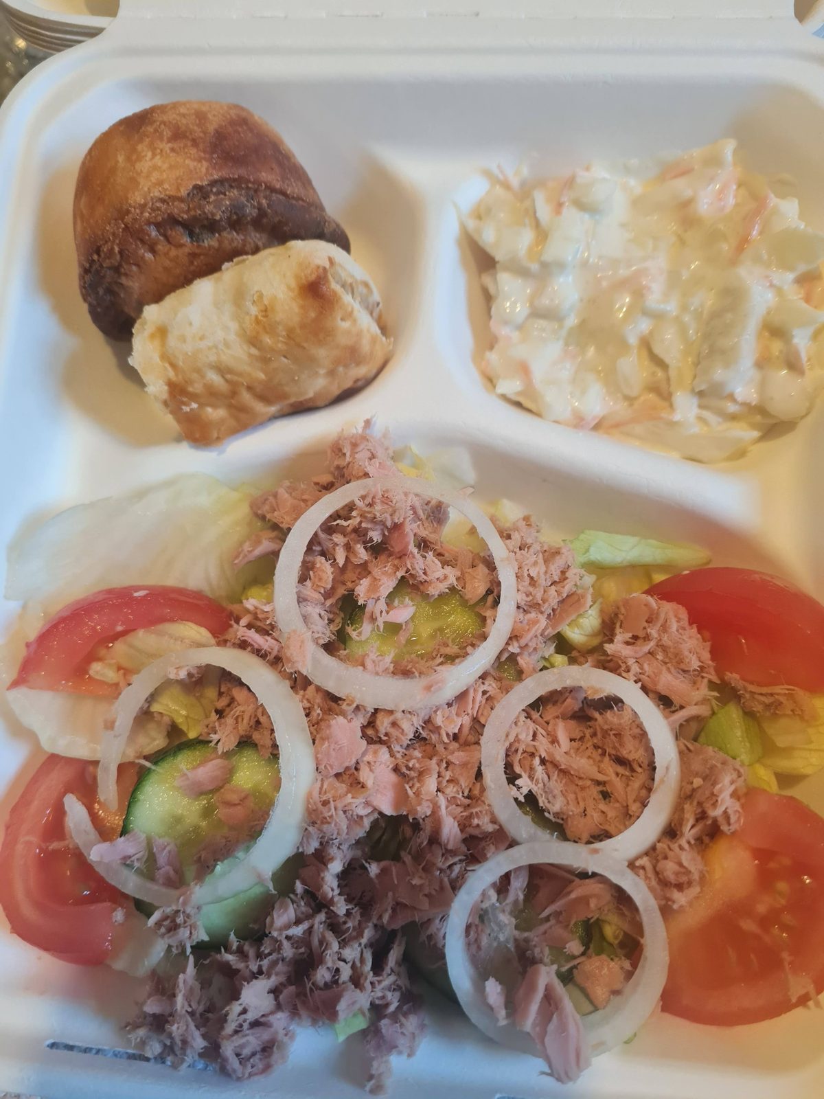 Tuna salad lunch box