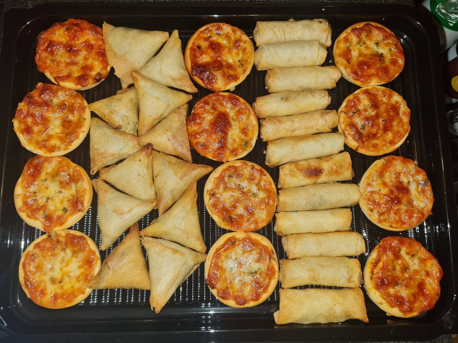Hot buffet savouries