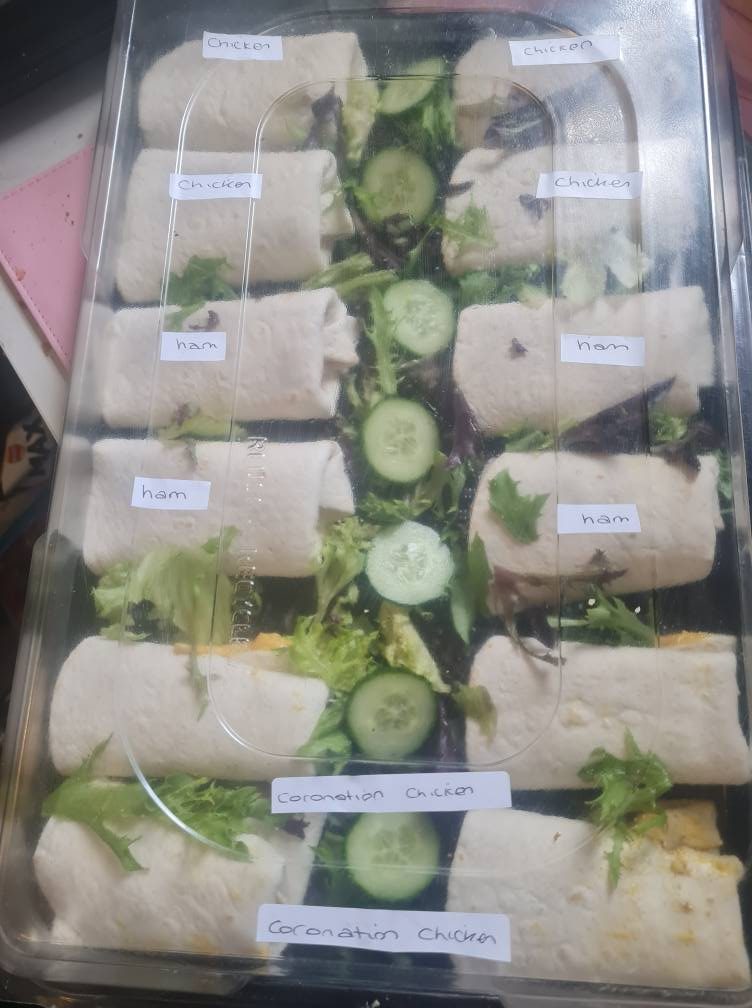 Labelled wrap platter